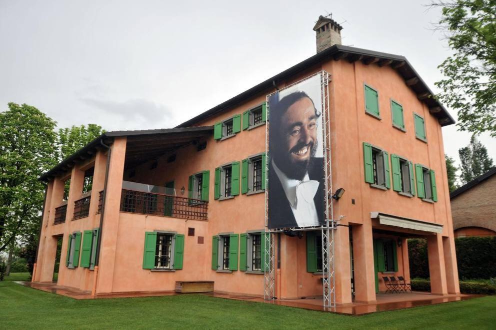 La Casa Del Parco Ferrari Apartment Modena Bagian luar foto