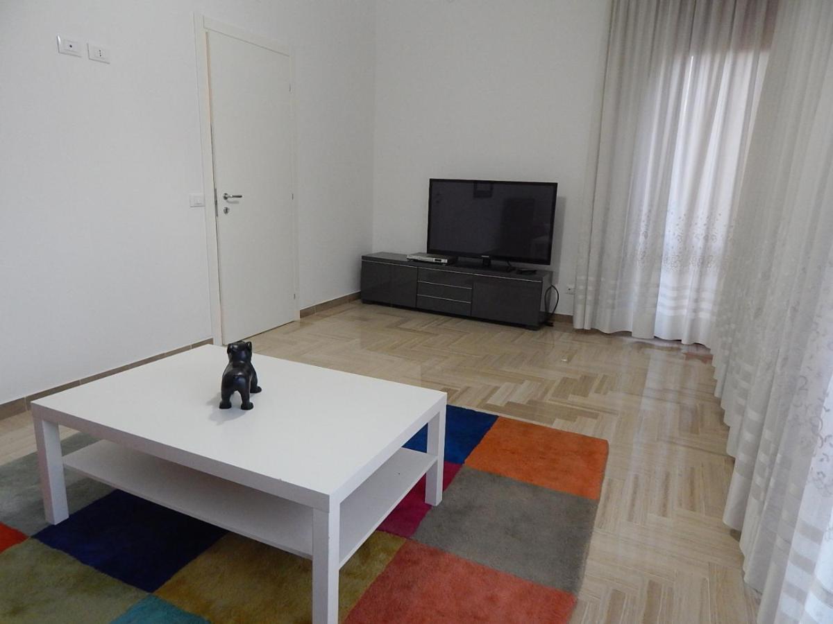 La Casa Del Parco Ferrari Apartment Modena Bagian luar foto