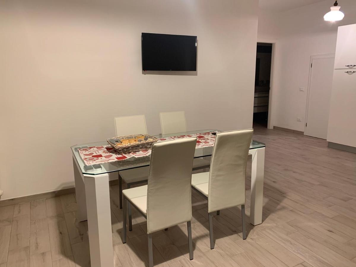 La Casa Del Parco Ferrari Apartment Modena Bagian luar foto